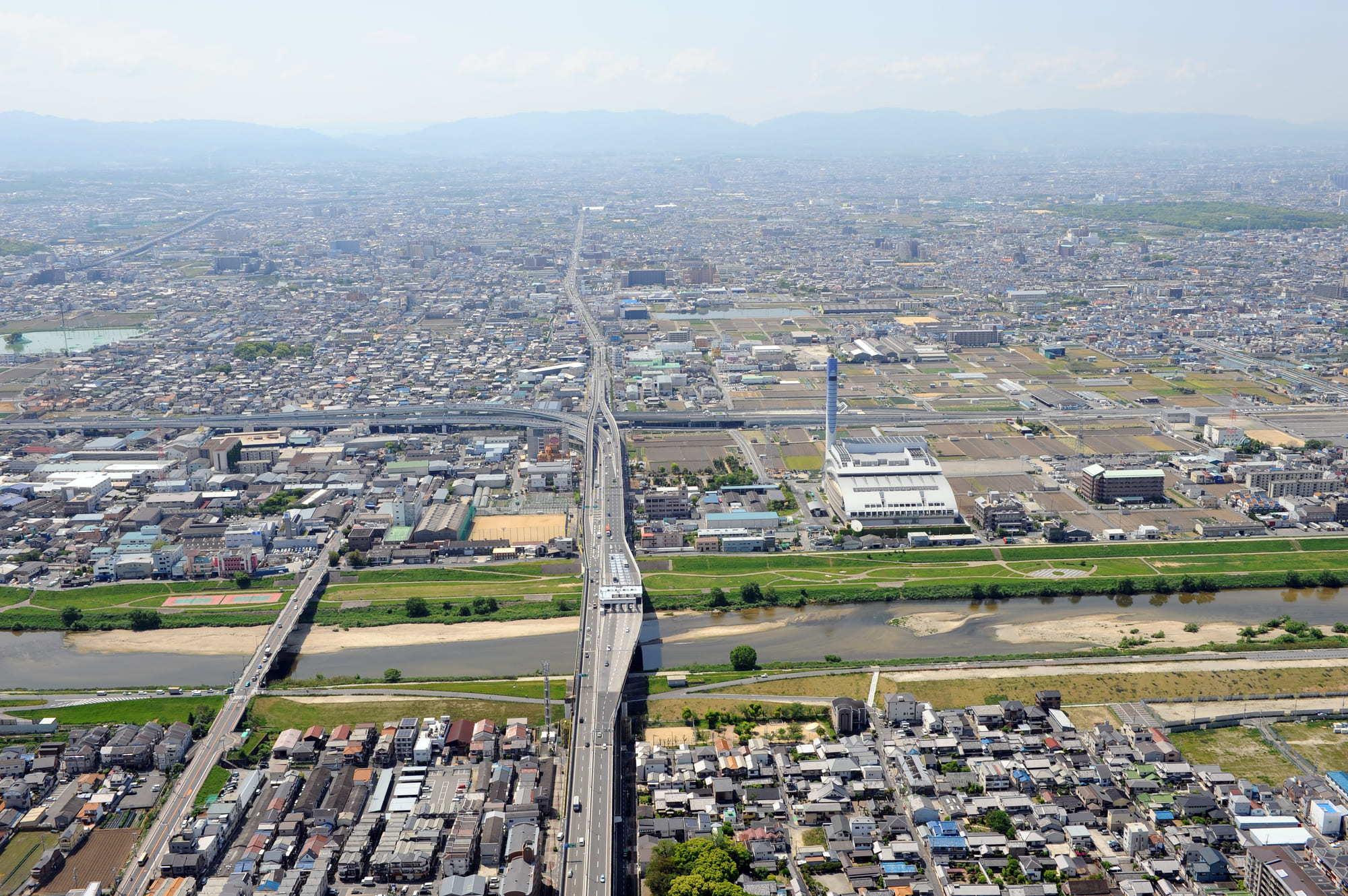 松原市幹線道路・高速道路沿いの風景